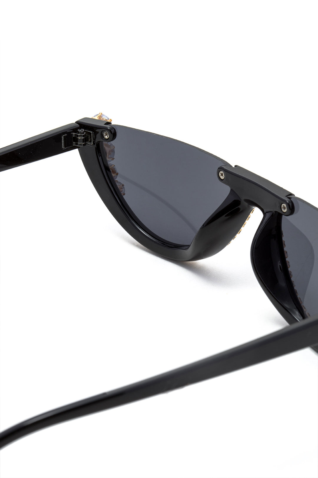 CRYSTAL | WAVE SHIELD SUNGLASSES BLACK ONE SIZE