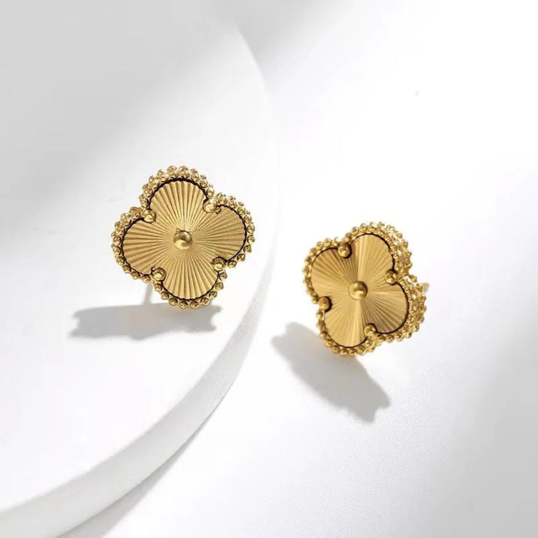 STELLA GOLDEN STUD EARRINGS
