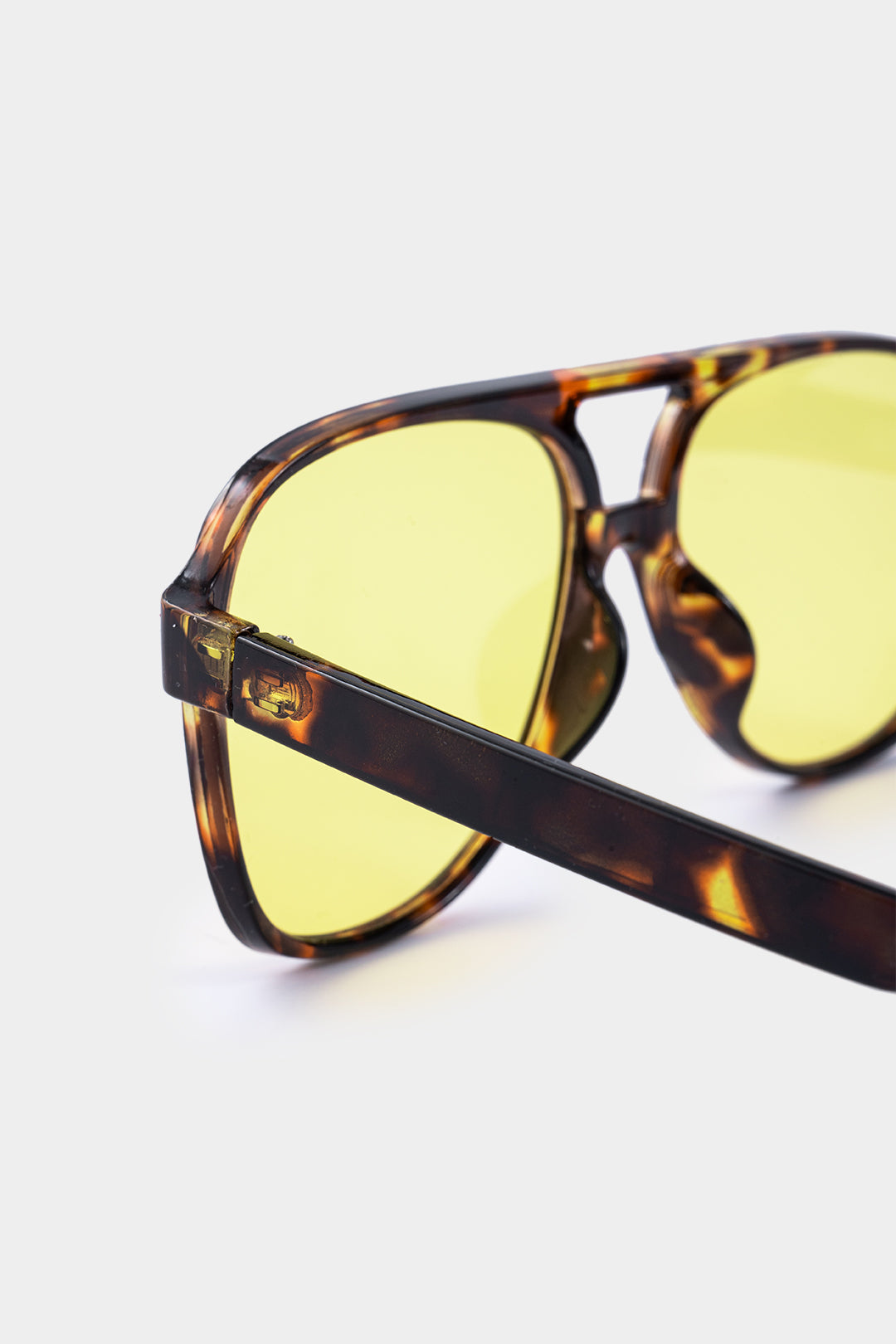 AMBER | AVIATOR SUNGLASSES BROWN ONE SIZE