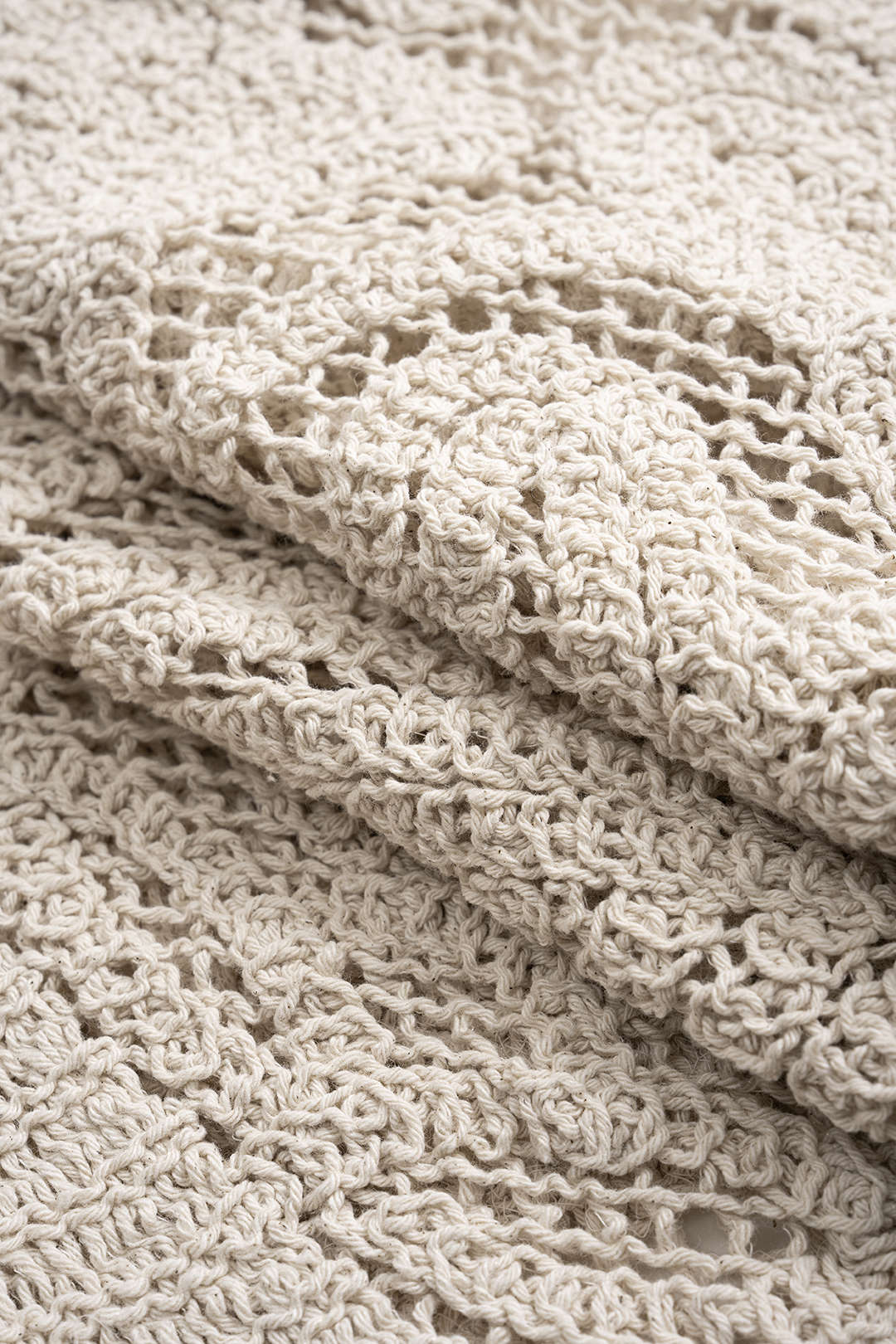 ALMA | CROCHET SLEEVELESS TOP IVORY