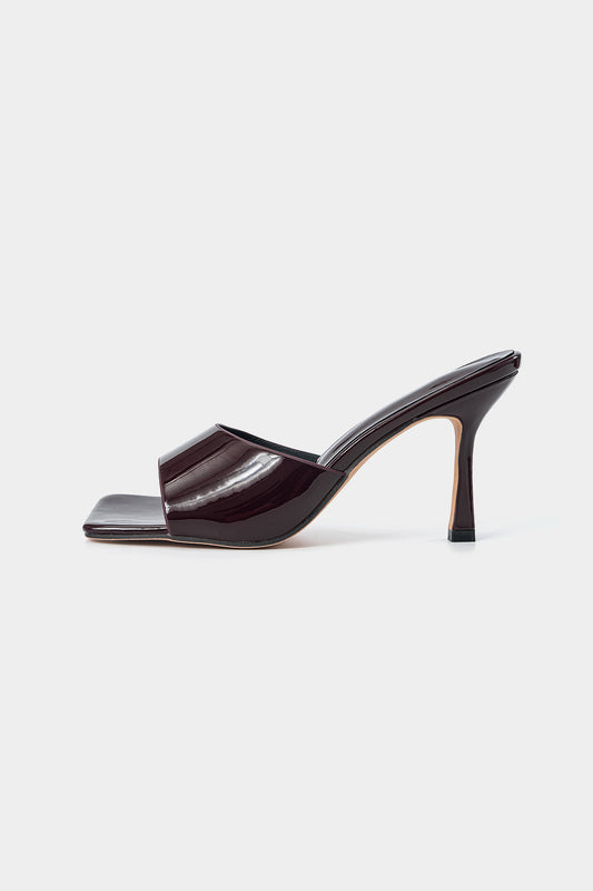 LIVIA PATENT MULES