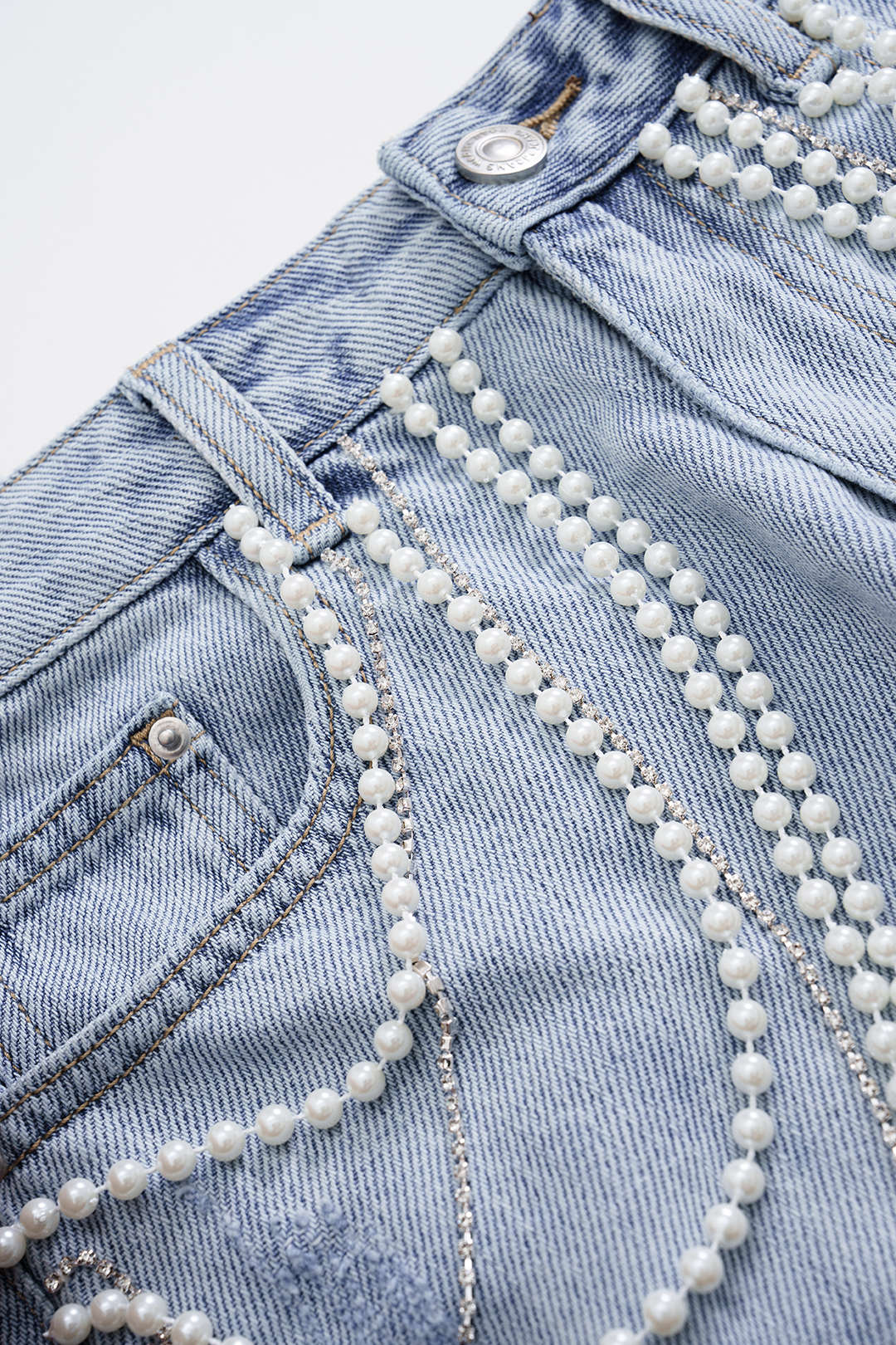 ISALINE | PEARL CHAIN DENIM SHORTS