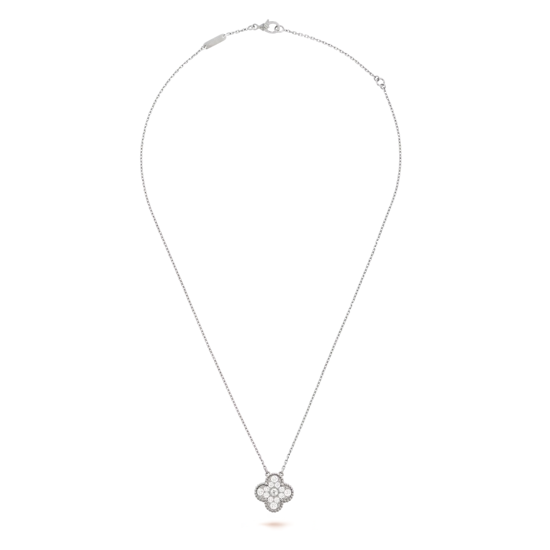 STELLA WHITE CLOVER NECKLACE