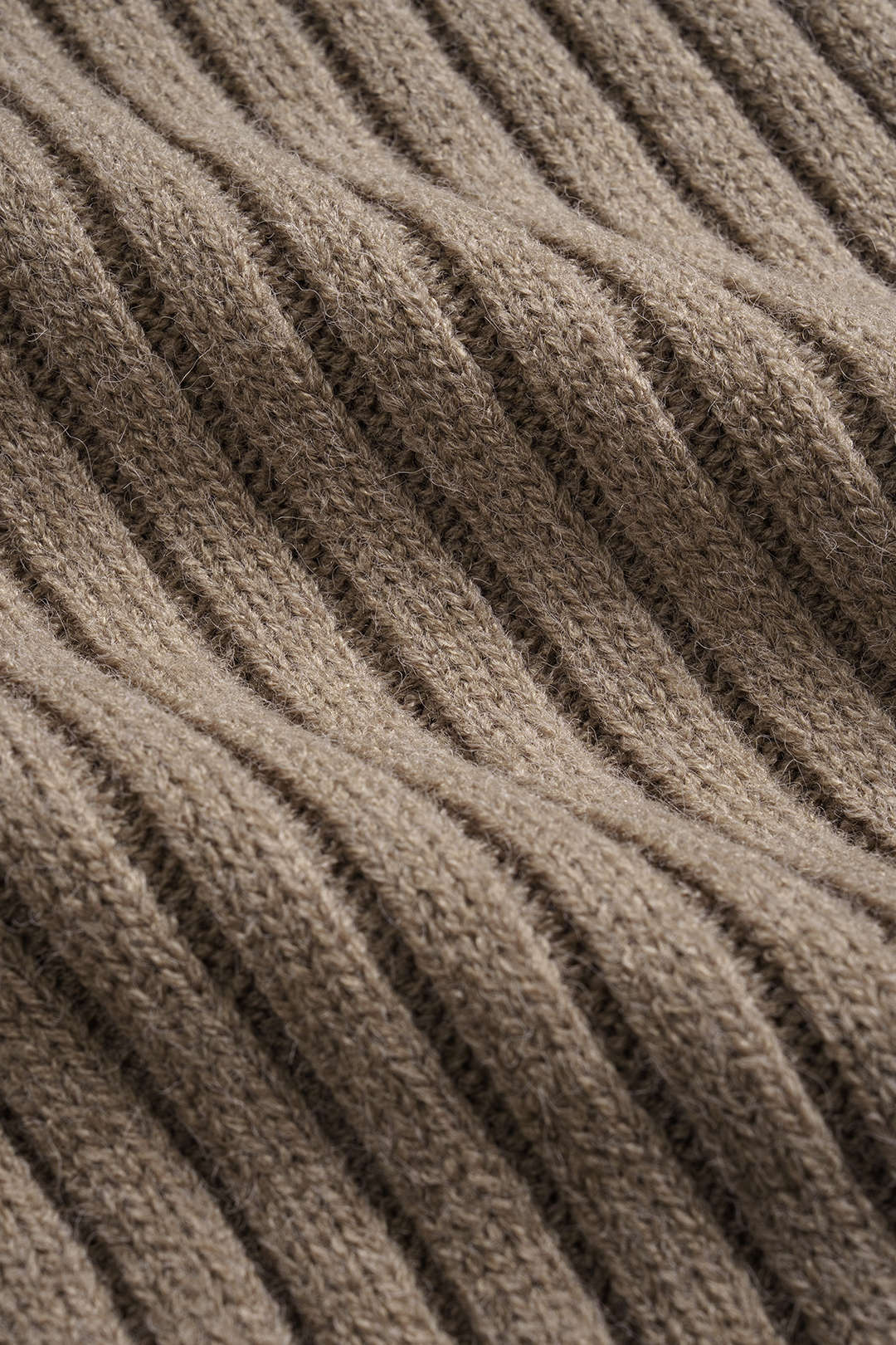 CLARISSE | RIBBED KNIT PENCIL SKIRT