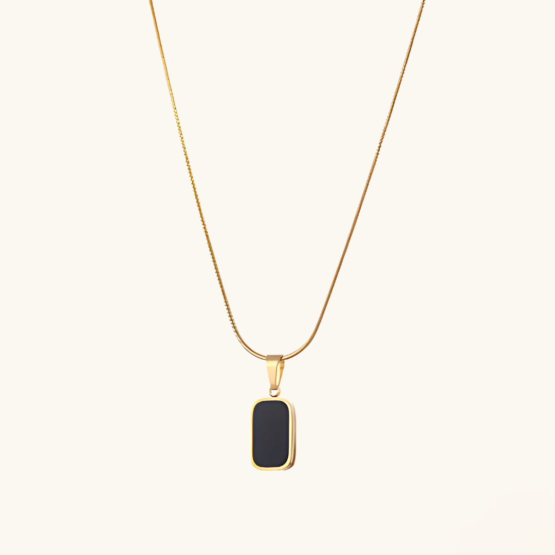 NOIR PENDANT NECKLACE
