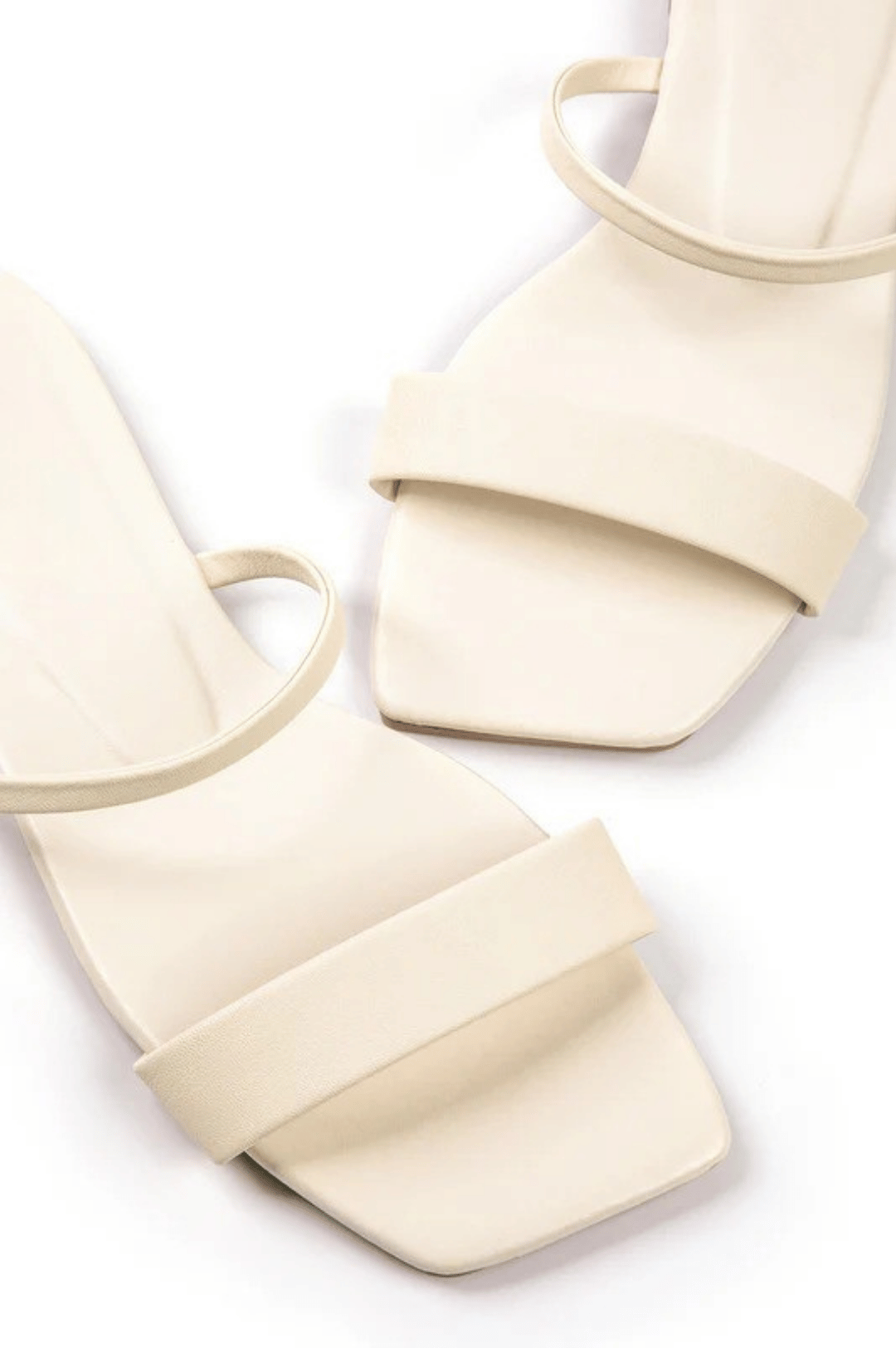 LUMIÉRE | STRAP SANDALS