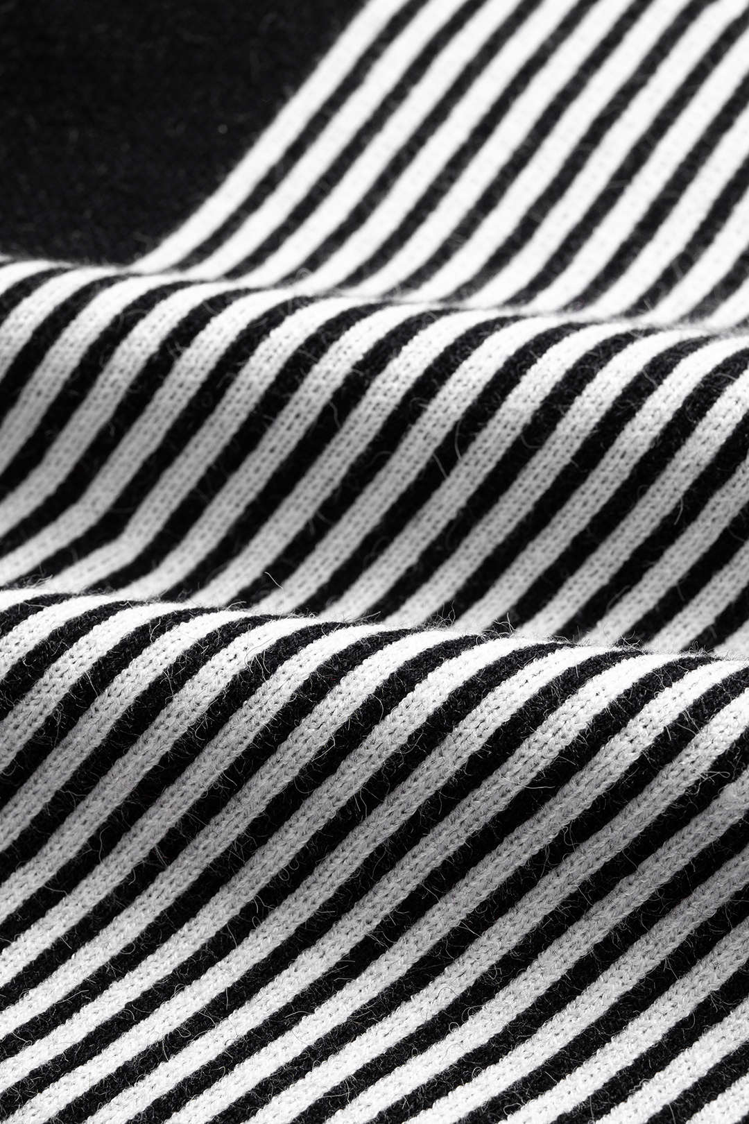 Knit Contrast A-Line Skirt BLACK