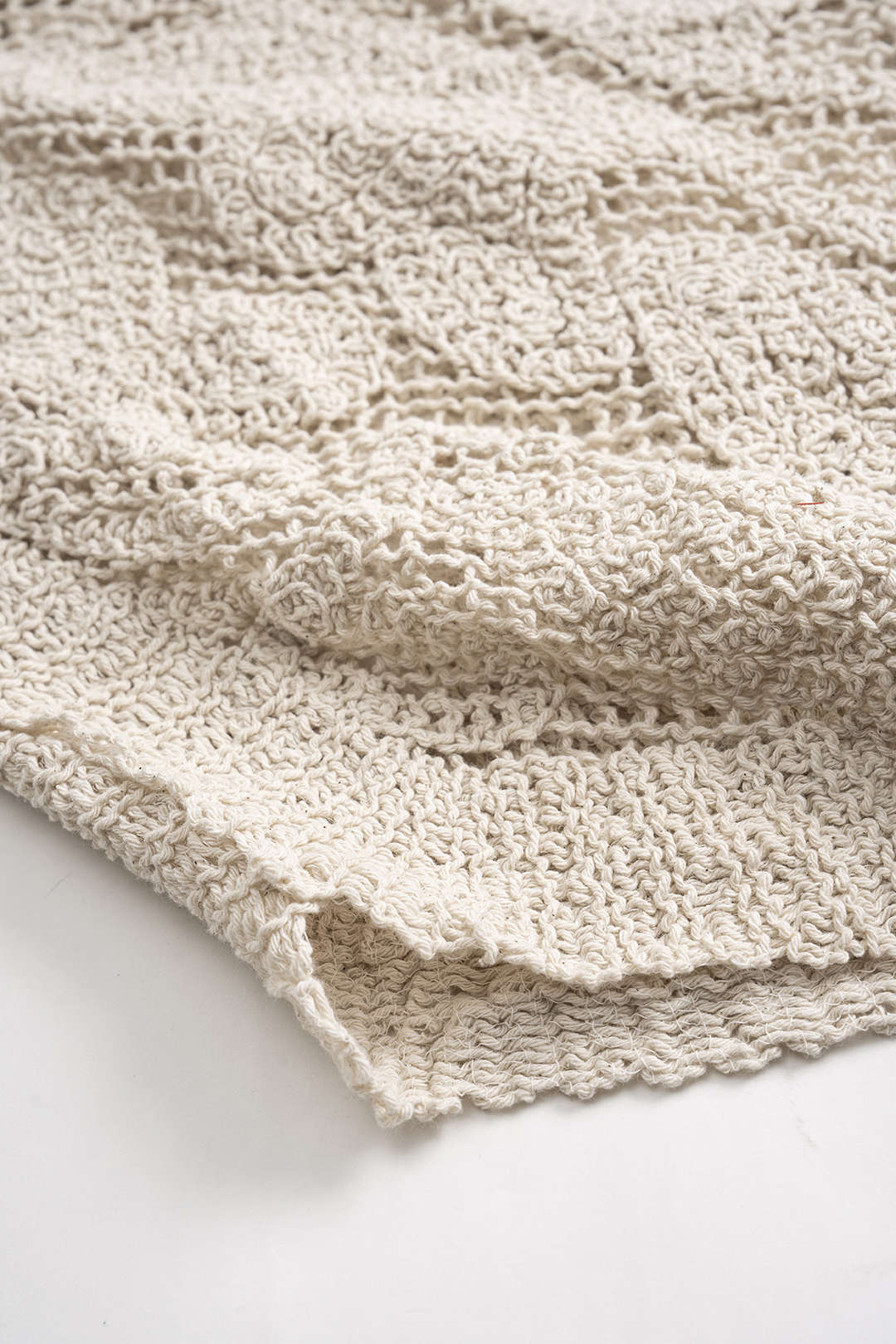 ALMA | CROCHET SLEEVELESS TOP IVORY