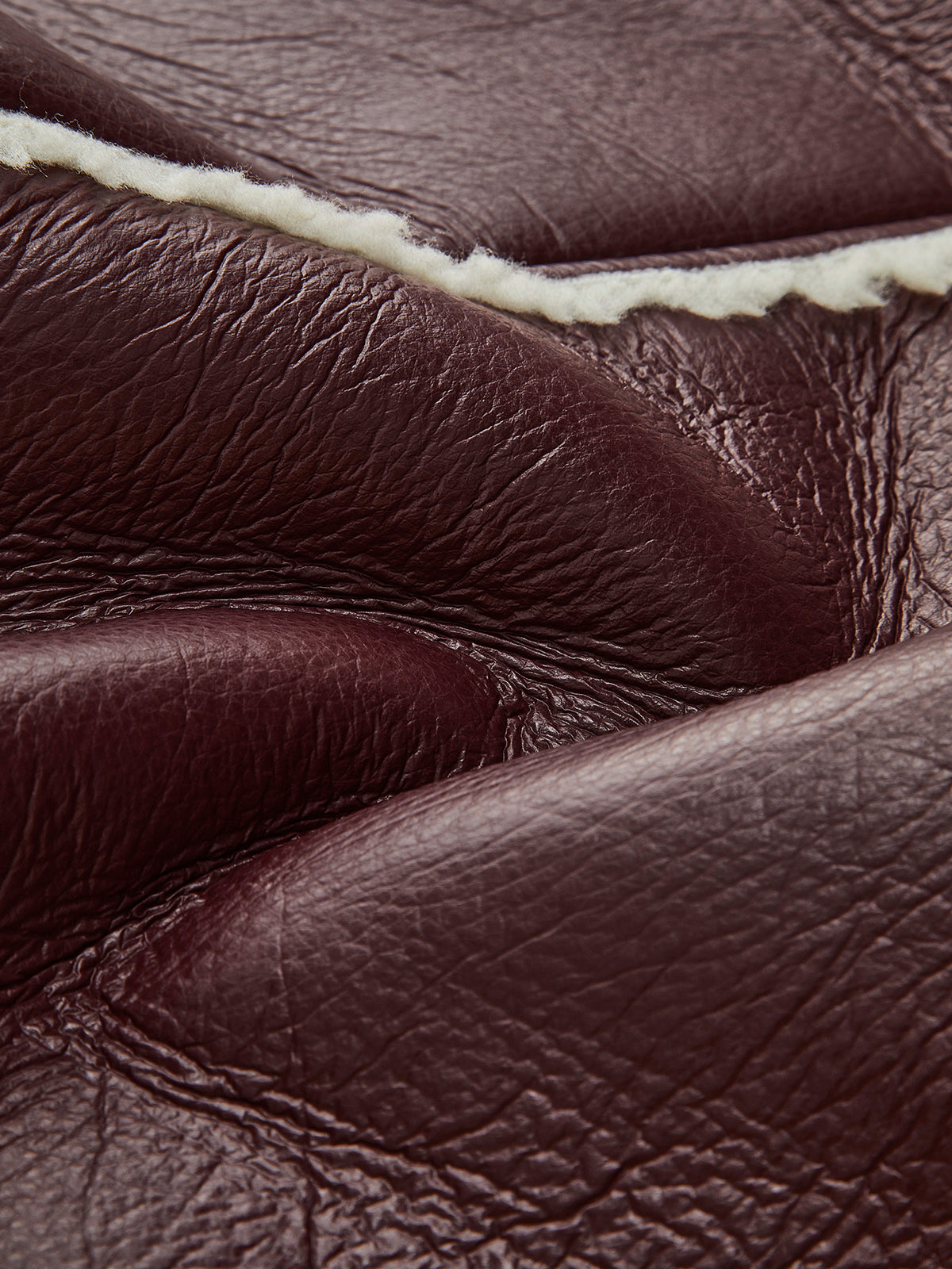 AMARA | CROPPED SHEARLING JACKET