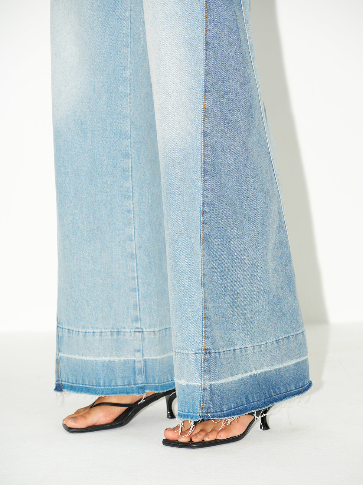 VERONA | LIGHT WASH PANELLED WIDE LEG JEANS