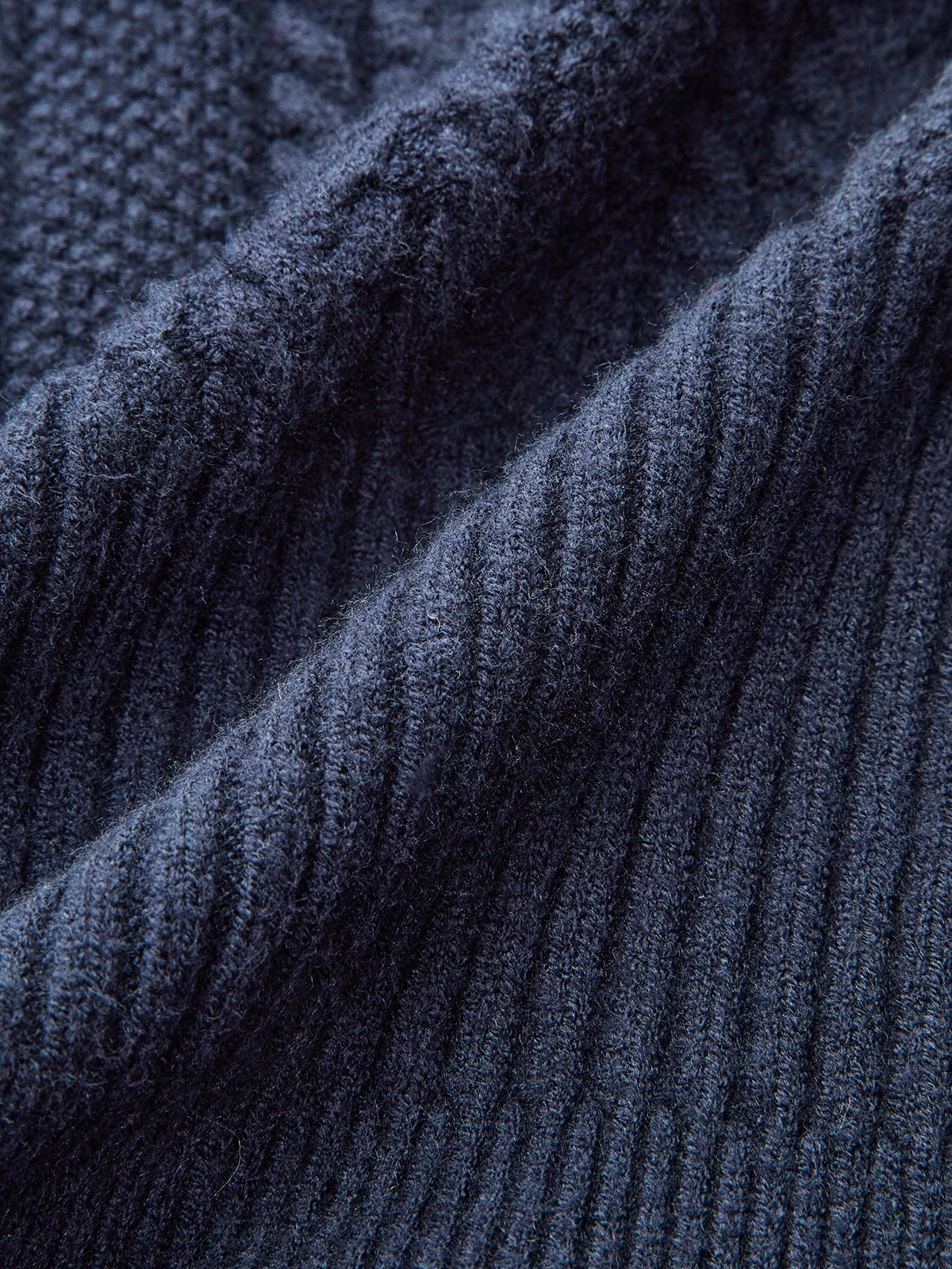 RENÉE | CABLE KNIT CARDIGAN X DENIM COLLAR