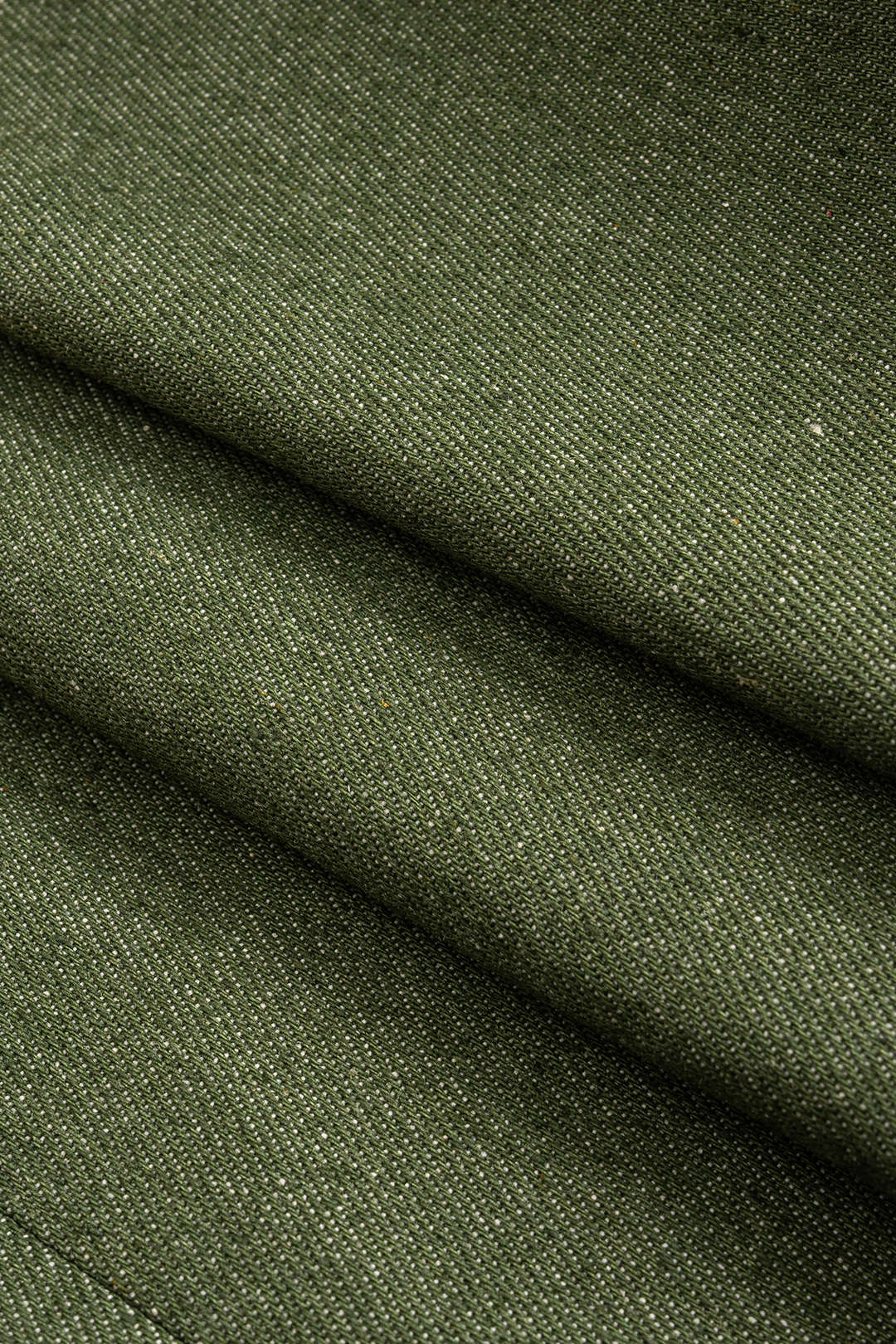 SOLÉNE | ASYMMETRIC BUTTOM SHORTS OLIVE